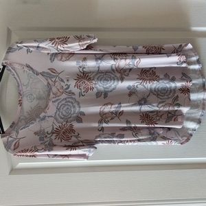 Maurices Floral Top - Medium